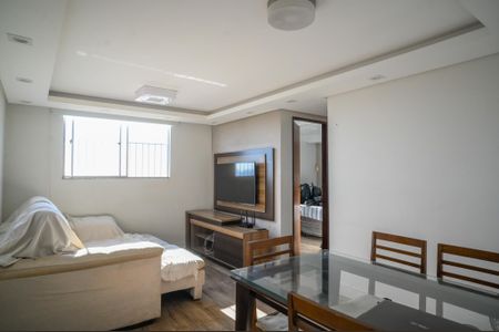 Sala de apartamento para alugar com 2 quartos, 62m² em Vila Heliopolis, São Paulo