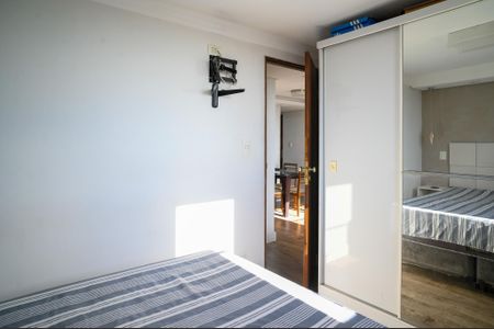 Quarto 1 de apartamento para alugar com 2 quartos, 62m² em Vila Heliopolis, São Paulo
