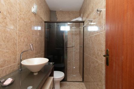 Casa à venda com 360m², 4 quartos e 4 vagasBanheiro - Casa 2