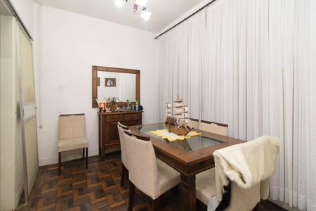 Casa à venda com 360m², 4 quartos e 4 vagasCozinha
