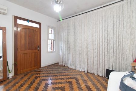 Casa à venda com 360m², 4 quartos e 4 vagasSala