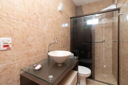Casa à venda com 360m², 4 quartos e 4 vagasBanheiro - Casa 2