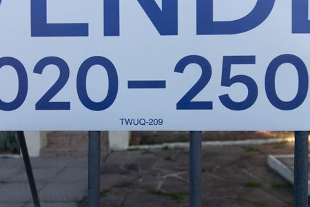 Placa de casa à venda com 4 quartos, 360m² em Partenon, Porto Alegre