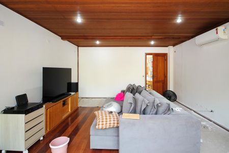 Casa de condomínio para alugar com 600m², 5 quartos e 4 vagas Casa de condomínio para alugar com 600m², 5 quartos e 4 vagasSala 3