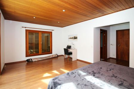 Casa de condomínio para alugar com 600m², 5 quartos e 4 vagas Casa de condomínio para alugar com 600m², 5 quartos e 4 vagasSuíte 3