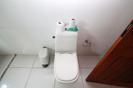 Casa de condomínio para alugar com 600m², 5 quartos e 4 vagas Casa de condomínio para alugar com 600m², 5 quartos e 4 vagasBanheiro Suíte 3