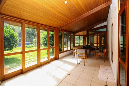 Casa de condomínio para alugar com 600m², 5 quartos e 4 vagas Casa de condomínio para alugar com 600m², 5 quartos e 4 vagasVaranda Gourmet