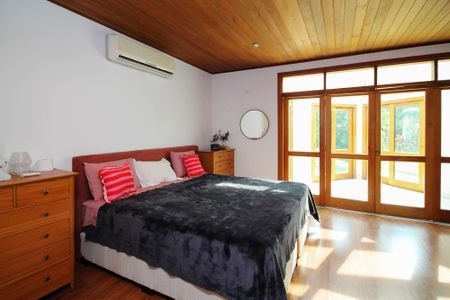 Casa de condomínio para alugar com 600m², 5 quartos e 4 vagas Casa de condomínio para alugar com 600m², 5 quartos e 4 vagasSuíte 3