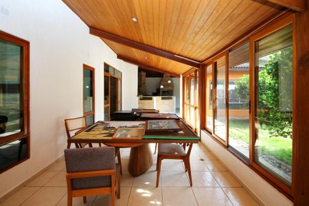 Casa de condomínio para alugar com 600m², 5 quartos e 4 vagas Casa de condomínio para alugar com 600m², 5 quartos e 4 vagasVaranda Gourmet