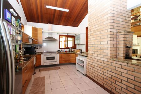 Casa de condomínio para alugar com 600m², 5 quartos e 4 vagas Casa de condomínio para alugar com 600m², 5 quartos e 4 vagasCozinha