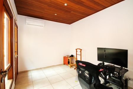 Casa de condomínio para alugar com 600m², 5 quartos e 4 vagas Casa de condomínio para alugar com 600m², 5 quartos e 4 vagasEscritório