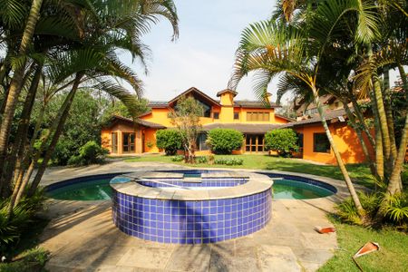 Casa de condomínio para alugar com 600m², 5 quartos e 4 vagas Casa de condomínio para alugar com 600m², 5 quartos e 4 vagasPiscina