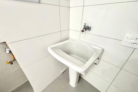 Área de Serviço de apartamento para alugar com 2 quartos, 33m² em Vila Silvia, São Paulo