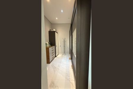 Quarto de casa para alugar com 2 quartos, 200m² em Centro, Carapicuíba