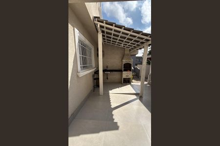 Casa para alugar com 200m², 2 quartos e 2 vagas Casa para alugar com 200m², 2 quartos e 2 vagasÁrea externa