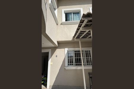 Casa para alugar com 200m², 2 quartos e 2 vagas Casa para alugar com 200m², 2 quartos e 2 vagasÁrea externa
