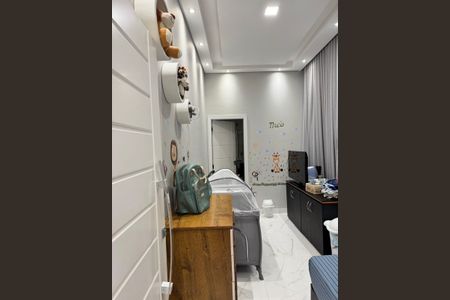 Quarto de casa para alugar com 2 quartos, 200m² em Centro, Carapicuíba