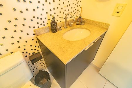 Apartamento para alugar com 64m², 2 quartos e 1 vaga