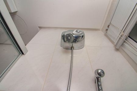 Apartamento à venda com 72m², 2 quartos e 1 vagaBanheiro Social