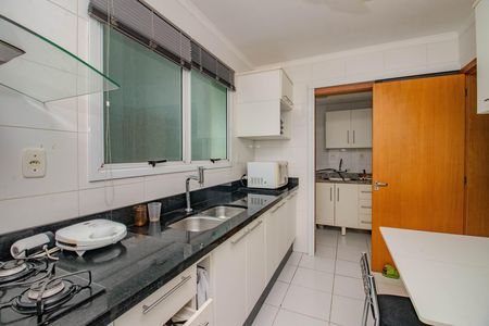 Apartamento à venda com 72m², 2 quartos e 1 vagaCozinha e Área de Serviço