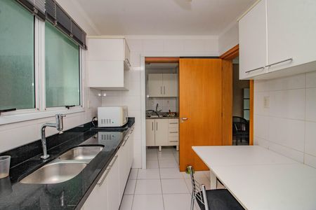 Apartamento à venda com 72m², 2 quartos e 1 vagaCozinha e Área de Serviço