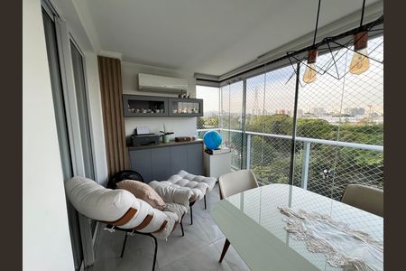 Apartamento à venda com 92m², 2 quartos e 1 vaga Apartamento à venda com 92m², 2 quartos e 1 vagaVaranda
