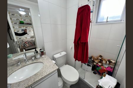 Apartamento à venda com 92m², 2 quartos e 1 vaga Apartamento à venda com 92m², 2 quartos e 1 vagaBanheiro
