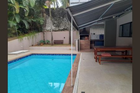 Casa de condomínio à venda com 453m², 4 quartos e 6 vagas Casa de condomínio à venda com 453m², 4 quartos e 6 vagasFoto 01
