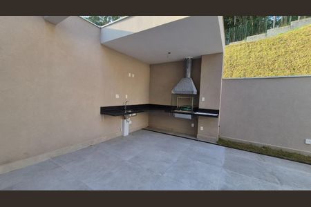 Casa de condomínio à venda com 230m², 3 quartos e 2 vagas Casa de condomínio à venda com 230m², 3 quartos e 2 vagasFoto 02