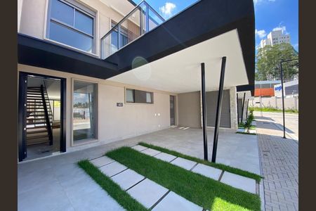 Casa de condomínio à venda com 230m², 3 quartos e 4 vagas Casa de condomínio à venda com 230m², 3 quartos e 4 vagasFoto 03