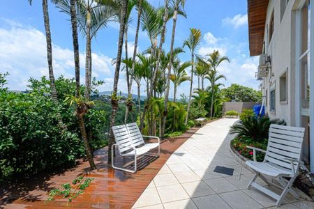 Casa de condomínio à venda com 550m², 5 quartos e 4 vagas Casa de condomínio à venda com 550m², 5 quartos e 4 vagasFoto 16