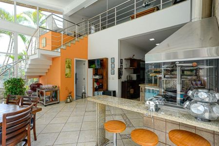 Casa de condomínio à venda com 550m², 5 quartos e 4 vagas Casa de condomínio à venda com 550m², 5 quartos e 4 vagasFoto 25
