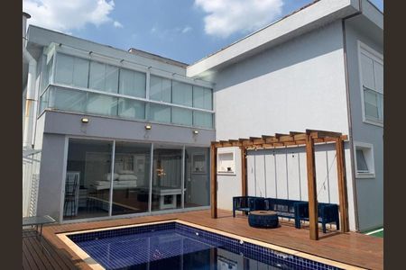Casa de condomínio à venda com 405m², 4 quartos e 4 vagas Casa de condomínio à venda com 405m², 4 quartos e 4 vagasFoto 01