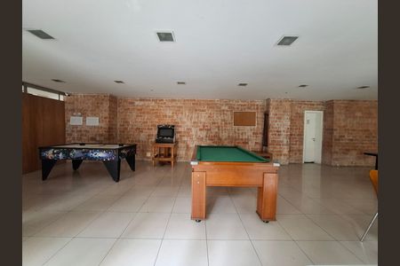 Apartamento para alugar com 62m², 2 quartos e 1 vaga Apartamento para alugar com 62m², 2 quartos e 1 vagaÁrea comum- Sala de jogos