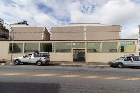 Casa de condomínio à venda com 64m², 2 quartos e 1 vaga Casa de condomínio à venda com 64m², 2 quartos e 1 vagaFachada