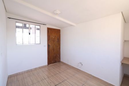 Casa para alugar com 65m², 2 quartos e sem vaga Casa para alugar com 65m², 2 quartos e sem vagaSala