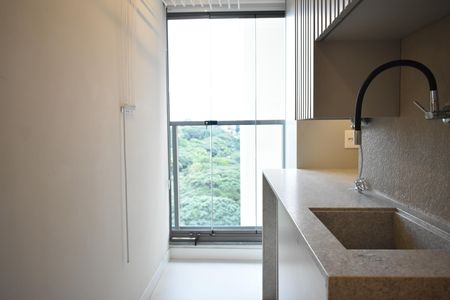 Apartamento à venda com 77m², 2 quartos e 1 vagaÁrea de Serviço