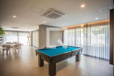 Apartamento à venda com 77m², 2 quartos e 1 vaga Apartamento à venda com 77m², 2 quartos e 1 vagaÁrea comum - Salão de festas