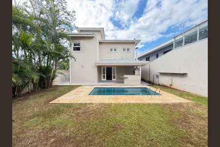 Casa de condomínio à venda com 260m², 4 quartos e 4 vagas Casa de condomínio à venda com 260m², 4 quartos e 4 vagasFoto 01