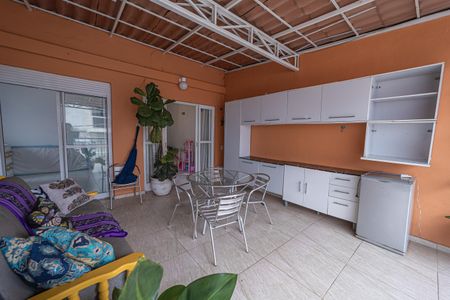 Casa para alugar com 90m², 2 quartos e 1 vaga Casa para alugar com 90m², 2 quartos e 1 vagaVaranda