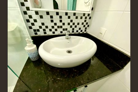 Apartamento para alugar com 57m², 3 quartos e 1 vaga Apartamento para alugar com 57m², 3 quartos e 1 vagaBanheiro 1