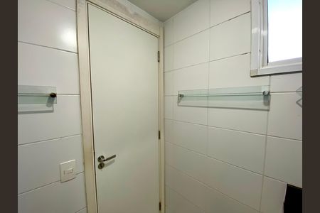 Apartamento para alugar com 57m², 3 quartos e 1 vaga Apartamento para alugar com 57m², 3 quartos e 1 vagaBanheiro 2