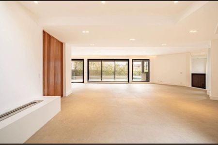 Casa de condomínio à venda com 600m², 4 quartos e 6 vagas Casa de condomínio à venda com 600m², 4 quartos e 6 vagasFoto 11