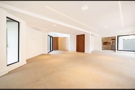 Foto 03 de casa de condomínio à venda com 4 quartos, 600m² em Alphaville Empresarial, Barueri