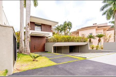 Casa de condomínio à venda com 600m², 4 quartos e 6 vagas Casa de condomínio à venda com 600m², 4 quartos e 6 vagasFoto 40