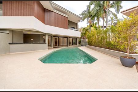 Casa de condomínio à venda com 600m², 4 quartos e 6 vagas Casa de condomínio à venda com 600m², 4 quartos e 6 vagasFoto 19