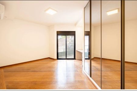 Casa de condomínio à venda com 600m², 4 quartos e 6 vagas Casa de condomínio à venda com 600m², 4 quartos e 6 vagasFoto 37