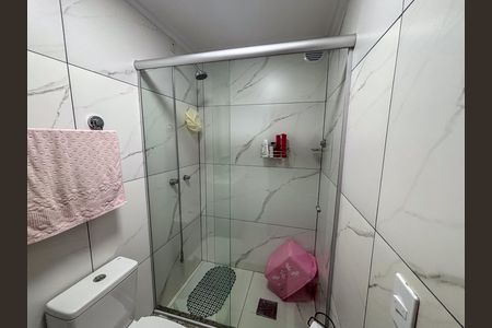 Apartamento à venda com 57m², 2 quartos e 1 vaga Apartamento à venda com 57m², 2 quartos e 1 vagaBanheiro