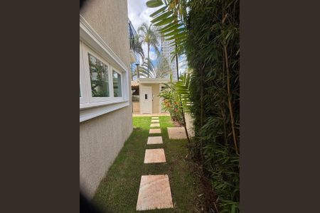 Foto 03 de casa de condomínio à venda com 4 quartos, 450m² em Alphaville Residencial Um, Barueri