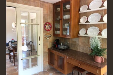 Casa à venda com 600m², 3 quartos e 8 vagas Casa à venda com 600m², 3 quartos e 8 vagasFoto 10